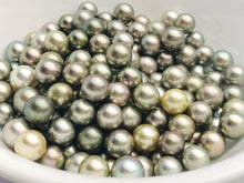 Pistachio Tahitian Natural color, Loose Pearls, Round, 9mm - 11.9mm, AAA Quality, Green Tahitian Pearls