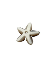 White Flower Mother Of Pearl, SKU#M4628