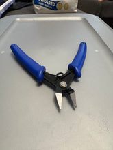 Sidecut Plier