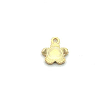Stunning off white flower charm, SKU#M3102
