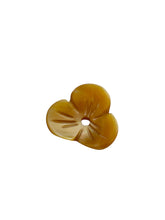 Yellow flower mother of pearl, SKU#M4642