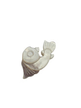 White fish Mother Of Pearl, SKU#M4325