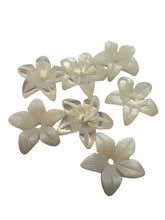 White Flower Mother Of Pearl, SKU#M4628