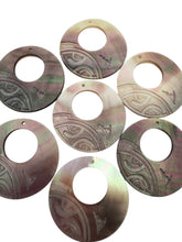 Round mother of pearl, carved, SKU#M2344