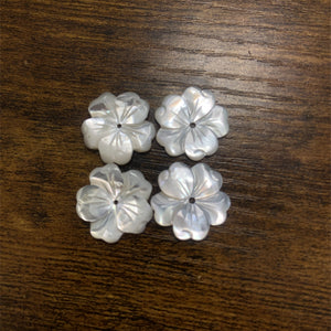 Mother of Pearl 20mm m4605