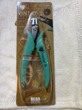 Vintaj Hole Punch Pliers. 1.5mm Hole Size
