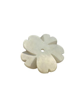 White Flower Mother Of Pearl, SKU#M4651
