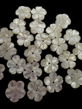 White Flower Mother Of Pearl, SKU#M4540