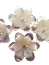 White Flower Mother Of Pearl, SKU#M1329
