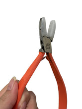 Satin Touch Nylon Flat Nose Plier