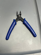 Sidecut Plier