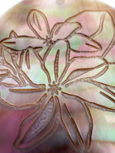 Round flower carved mother of pearl, SKU#M4048