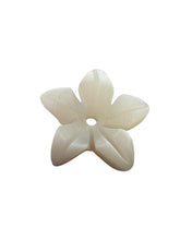 White Flower Mother Of Pearl, SKU#M4628