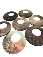 Round mother of pearl, carved, SKU#M2344