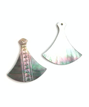 Mother of Pearl Carved Charm Sku#M3570