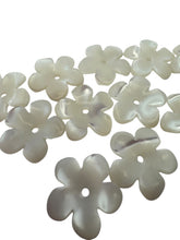 White Flower Mother Of Pearl, SKU#M4658