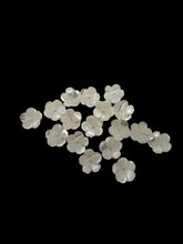 White Flower Mother Of Pearl, SKU#M4671