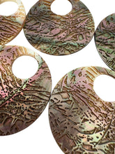 Round carved mother of pearl, SKU#M3446