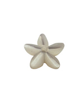 White Flower Mother Of Pearl, SKU#M4630