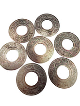 Round carved mother of pearl, SKU#M2338