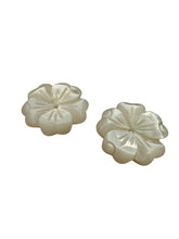 White flower Mother Of Pearl, SKU#M4617