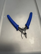 Sidecut Plier