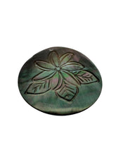 Round Mother Of Pearl, carved flower, SKU#M409