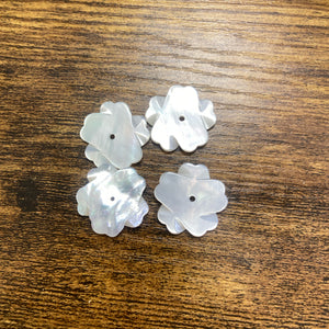 Mother of Pearl 20mm m4605