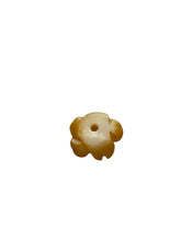 10mm Yellow flower mother of pearl, SKU#M4604