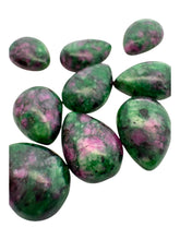 Jade gemstone,SKU:M1933Color:Ruby Fuchsite