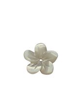 White Flower Mother Of Pearl, SKU#M4642