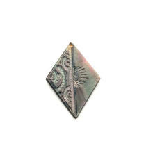 Carved Diamond Mother Of Pearl Shell, Sku#M2305