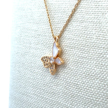 Butterfly Charm, Pearl, Gold Plated, M4426