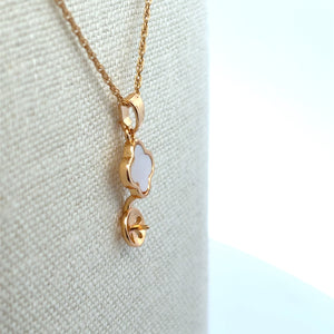 Clover With Pearl Cup Pendant, Pearl Gold Plated, M4415
