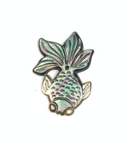Mother of Pearl Fish Charm Sku#M130