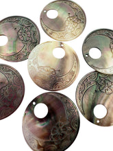 Carved round mother of pearl, SKU#M3657