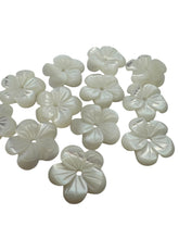 White Flower Mother Of Pearl, SKU#M4626