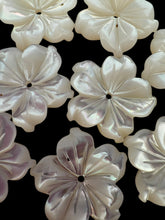 White Flower Mother Of Pearl, SKU#M4662