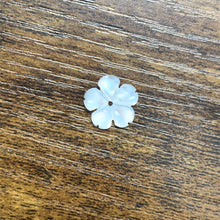 12mm White Cherry Blossom, M4540