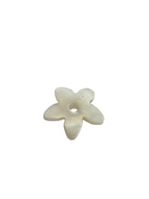 White Flower Mother Of Pearl, SKU#M4630