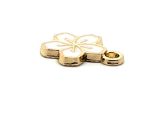 Stunning off white flower charm, SKU#M3102