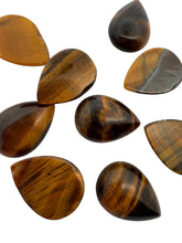 Jade Gemstone, tear drop shape Jade Gemstone . SKU#M1969