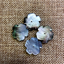 Mother of Pearl 20mm m4605