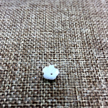 Mother of Pearl 10mm m4604