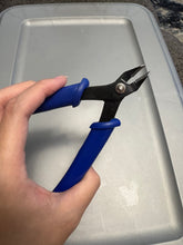 Sidecut Plier