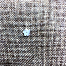 Mother of Pearl 10mm m4604