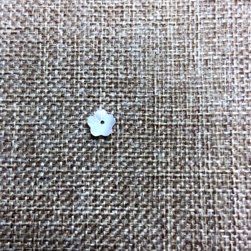 Mother of Pearl 8mm m4604