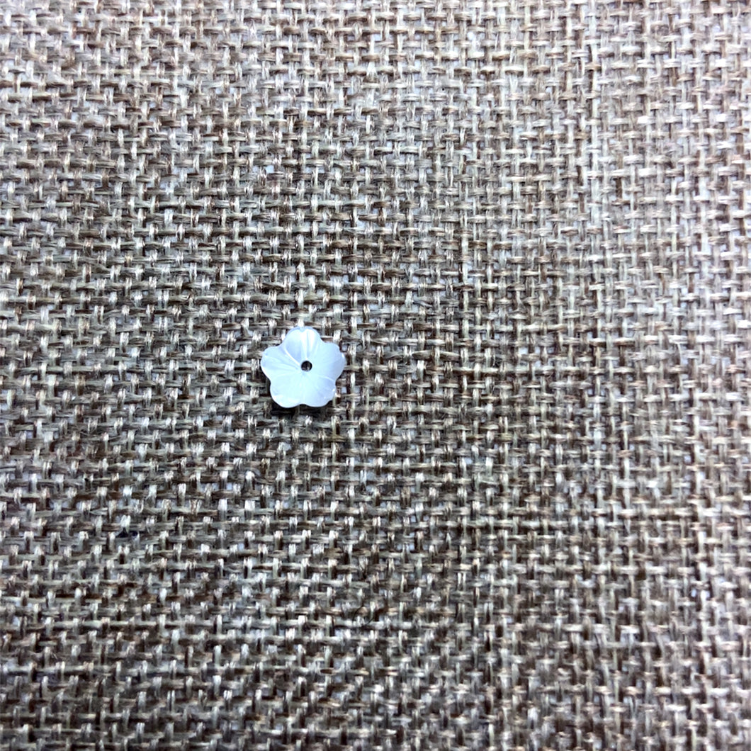 Mother of Pearl 8mm m4604