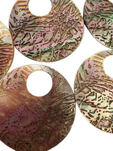 Round carved mother of pearl, SKU#M3446