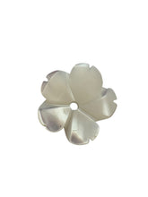 White Flower Mother Of Pearl, SKU#M4671